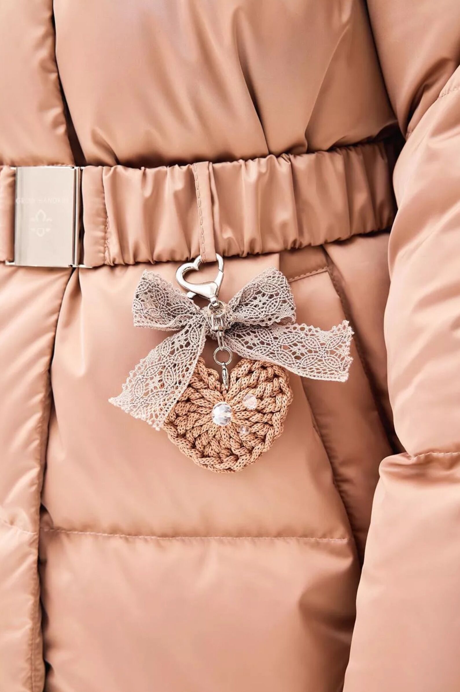 Куртка АРТ.1-084,беж,полиэф/полиэфир/пух-перо